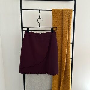 Ted Baker London Scalloped Skirt TB 0/ US 2